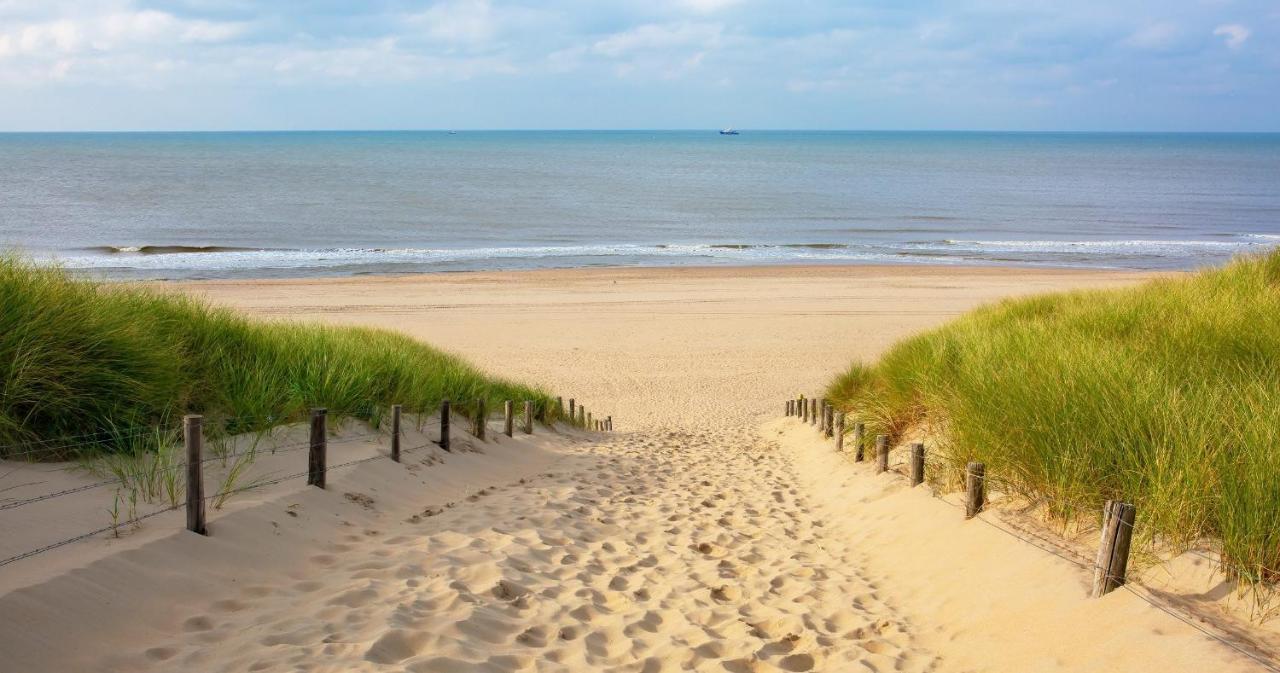 Vakantiehuis 6 Pers, Oostduinkerke Aan Zee Koksijde Esterno foto