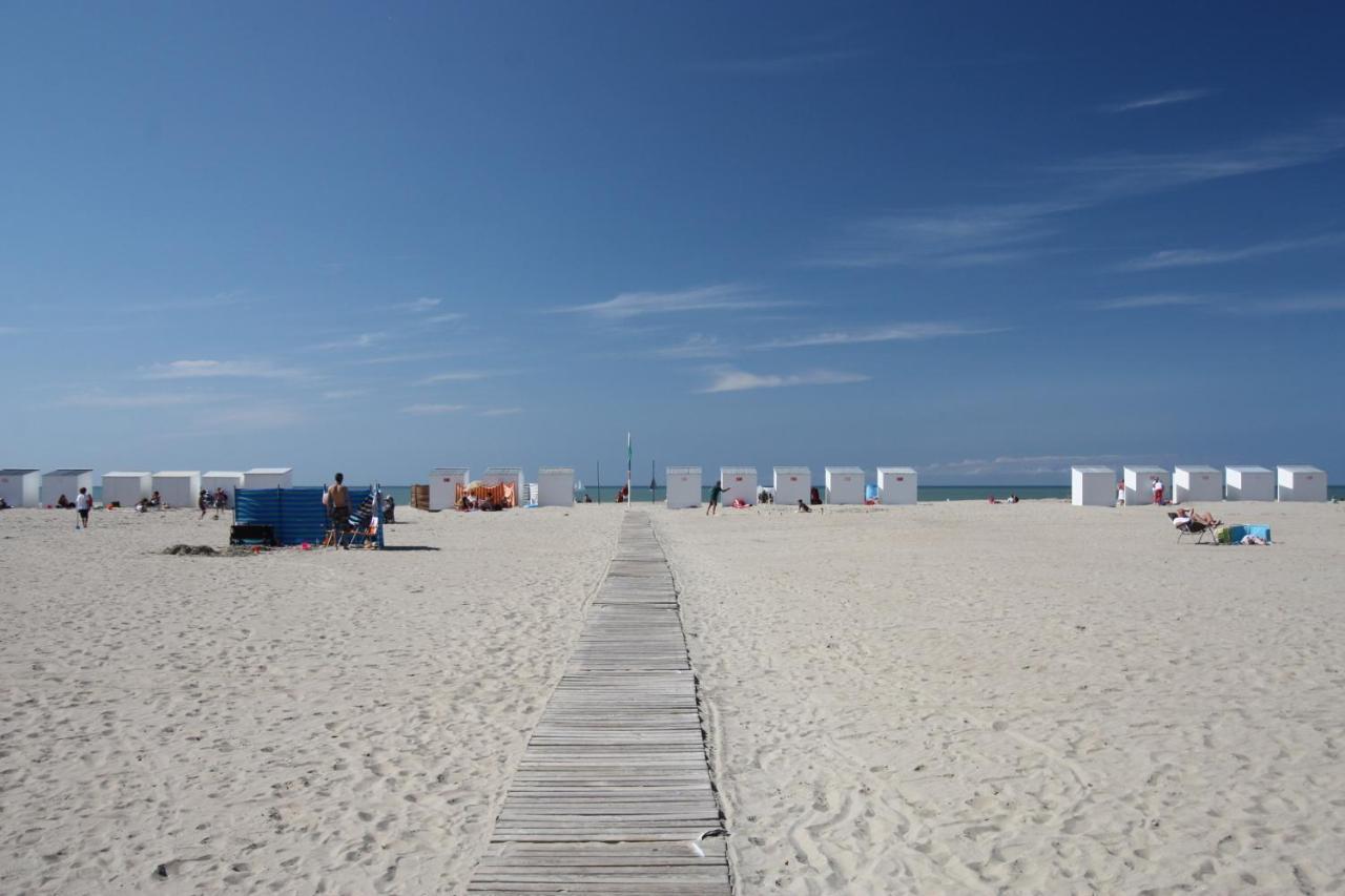 Vakantiehuis 6 Pers, Oostduinkerke Aan Zee Koksijde Esterno foto
